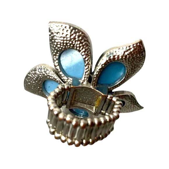 Sparkly Blue Flower Ring with Rhinestones Stretchy Band One Size Fits Most - Picture 2 of 3
